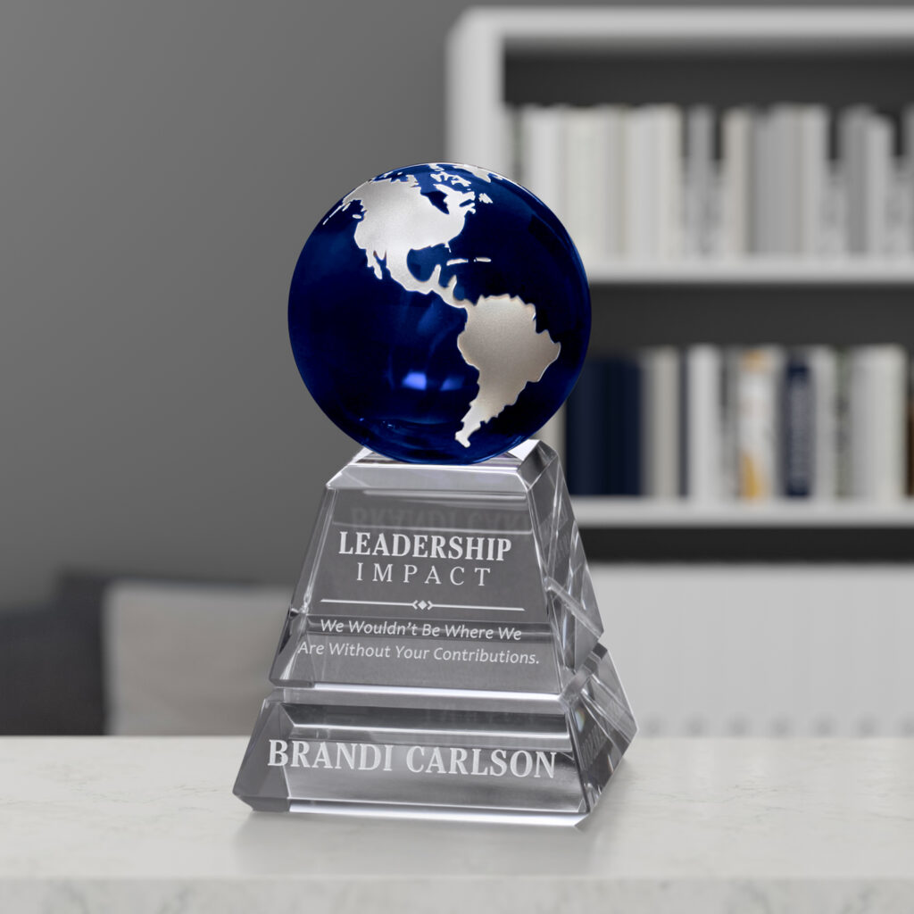 Explorer Globe Silver, Blue Optic