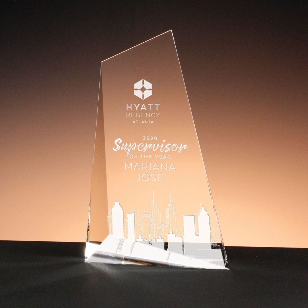 Momentus Award, Optic